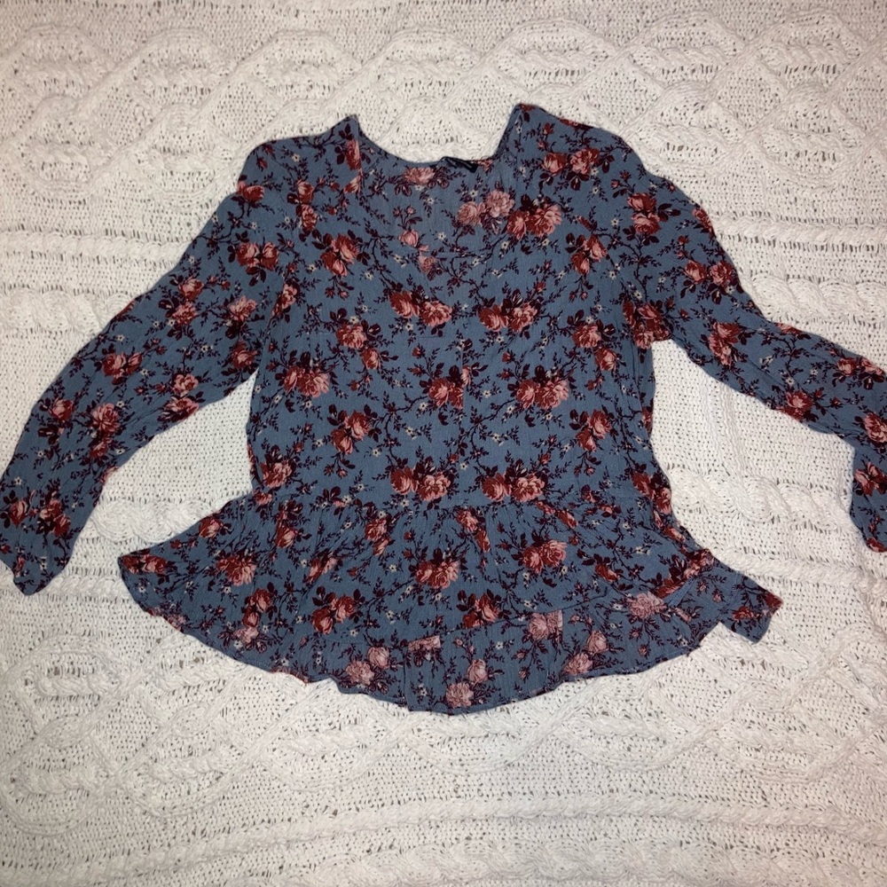 American Eagle Floral Blouse